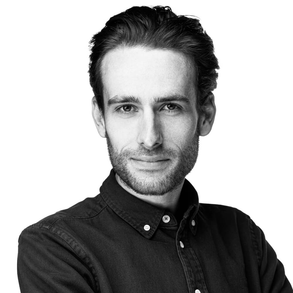 Headshot consultant Cropland